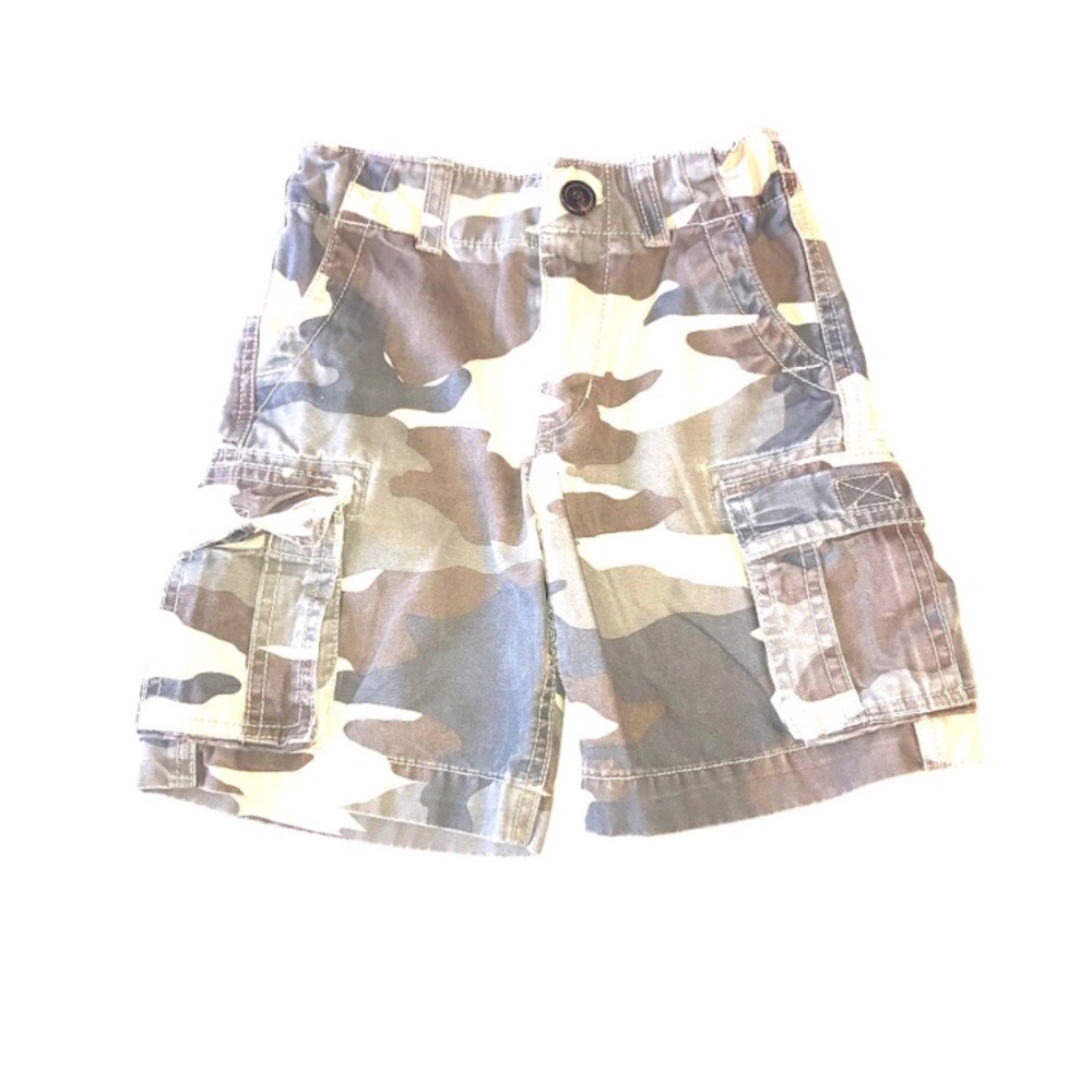 GAP Boy’s Camo Cargo Shorts!!
